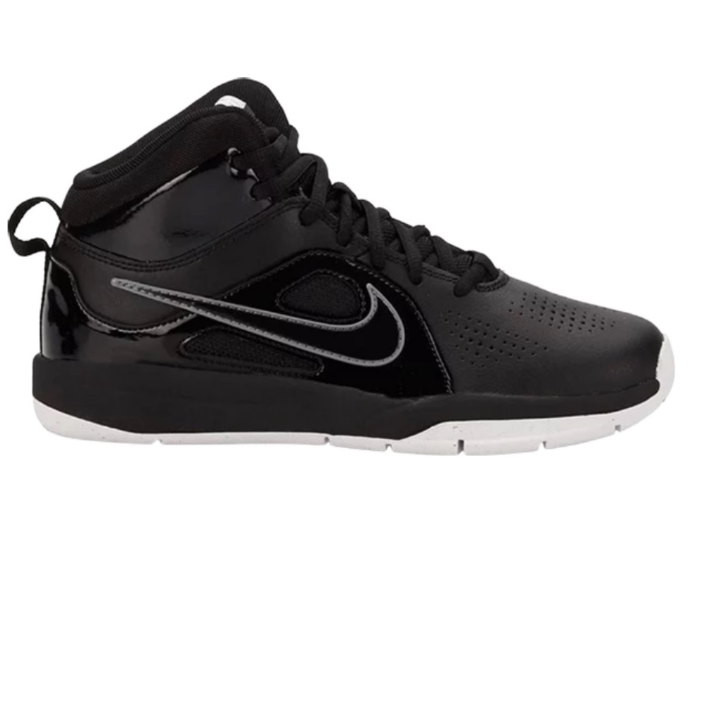 Nike Team Hustle D6 Basketball Sneaker Size woman 7.5  or 6Y